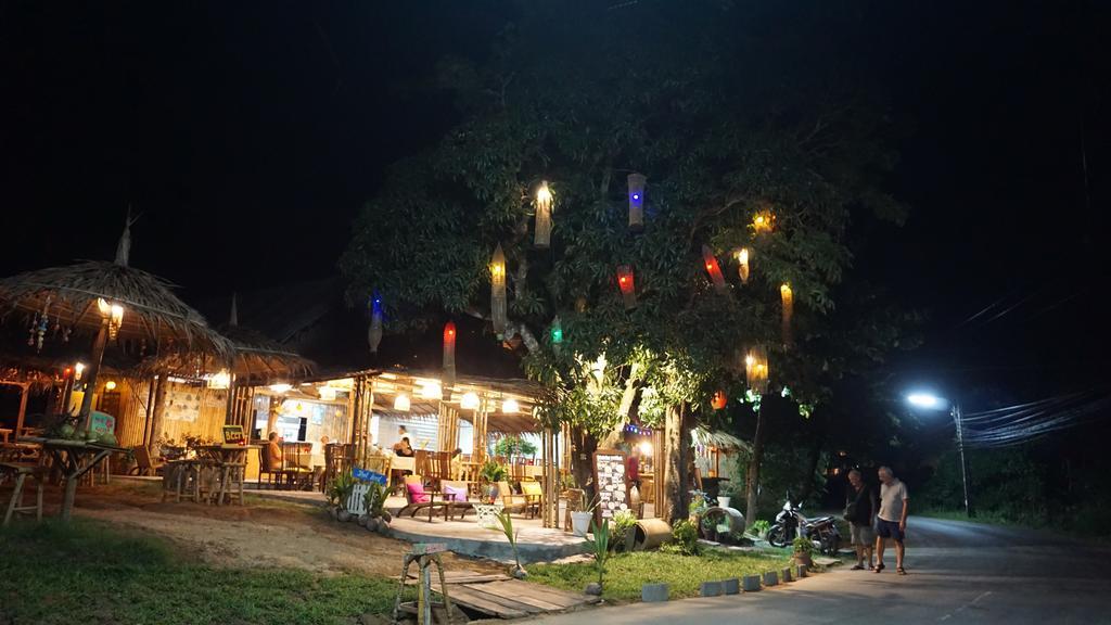 Yanui Beach Hideaway Rawai Buitenkant foto