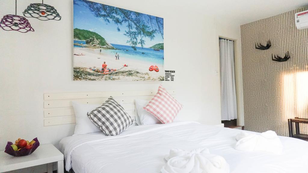 Yanui Beach Hideaway Rawai Buitenkant foto