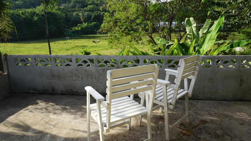 Yanui Beach Hideaway Rawai Buitenkant foto